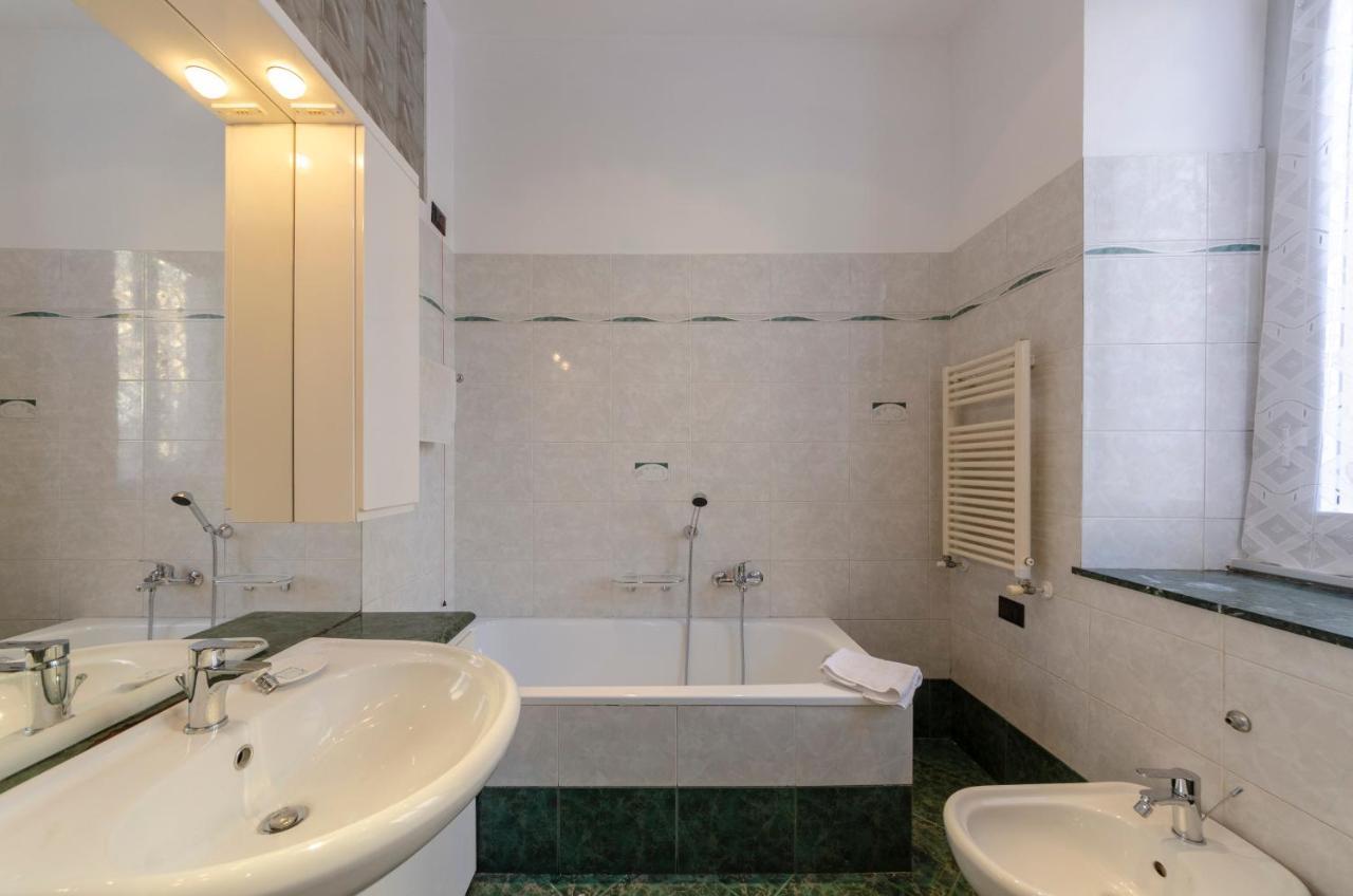 Altido Modern Flat For 6 In The Heart Of Genova Foce Apartman Kültér fotó